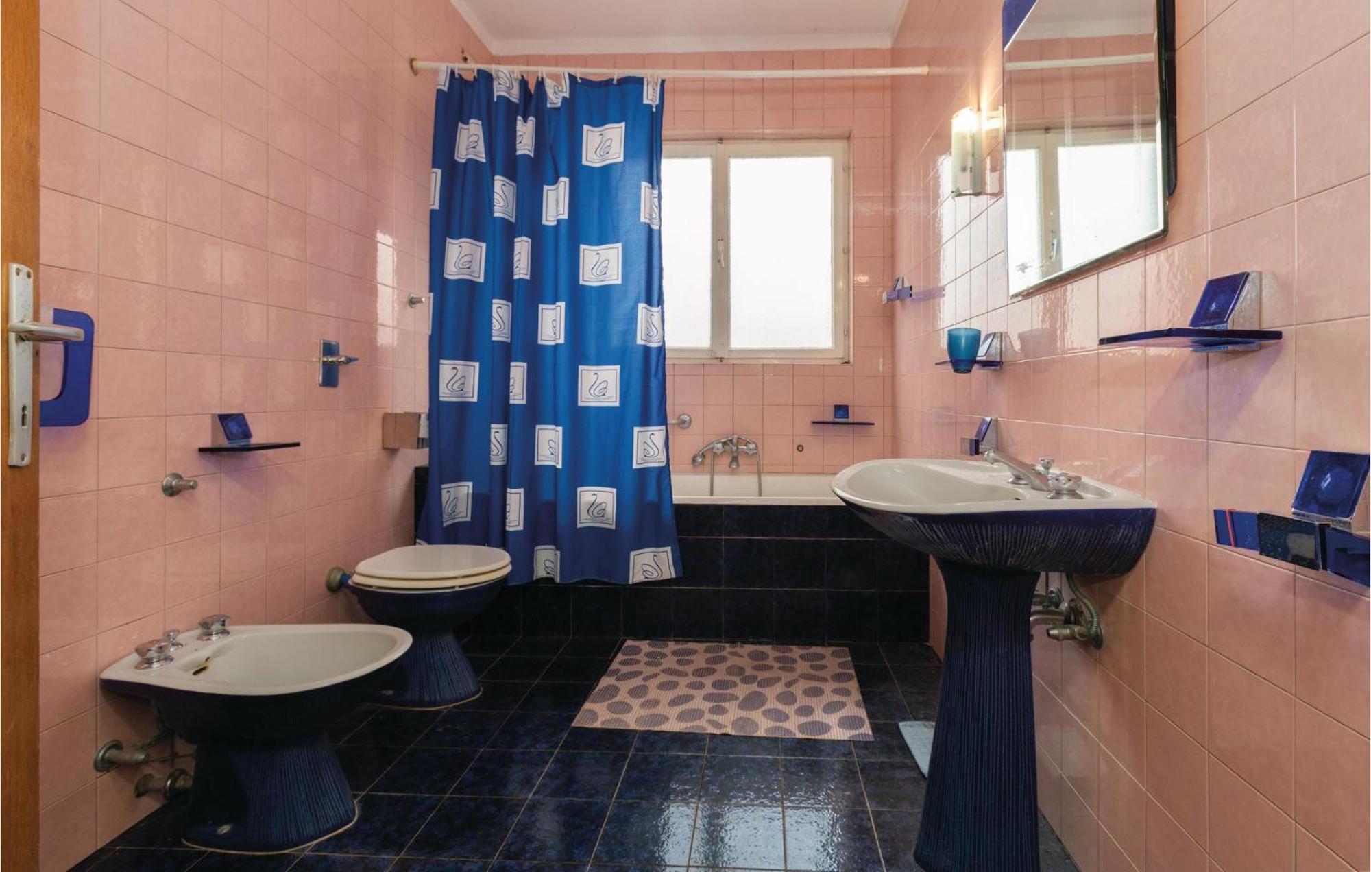 2 Bedroom Pet Friendly Apartment In Lovrecica Dış mekan fotoğraf