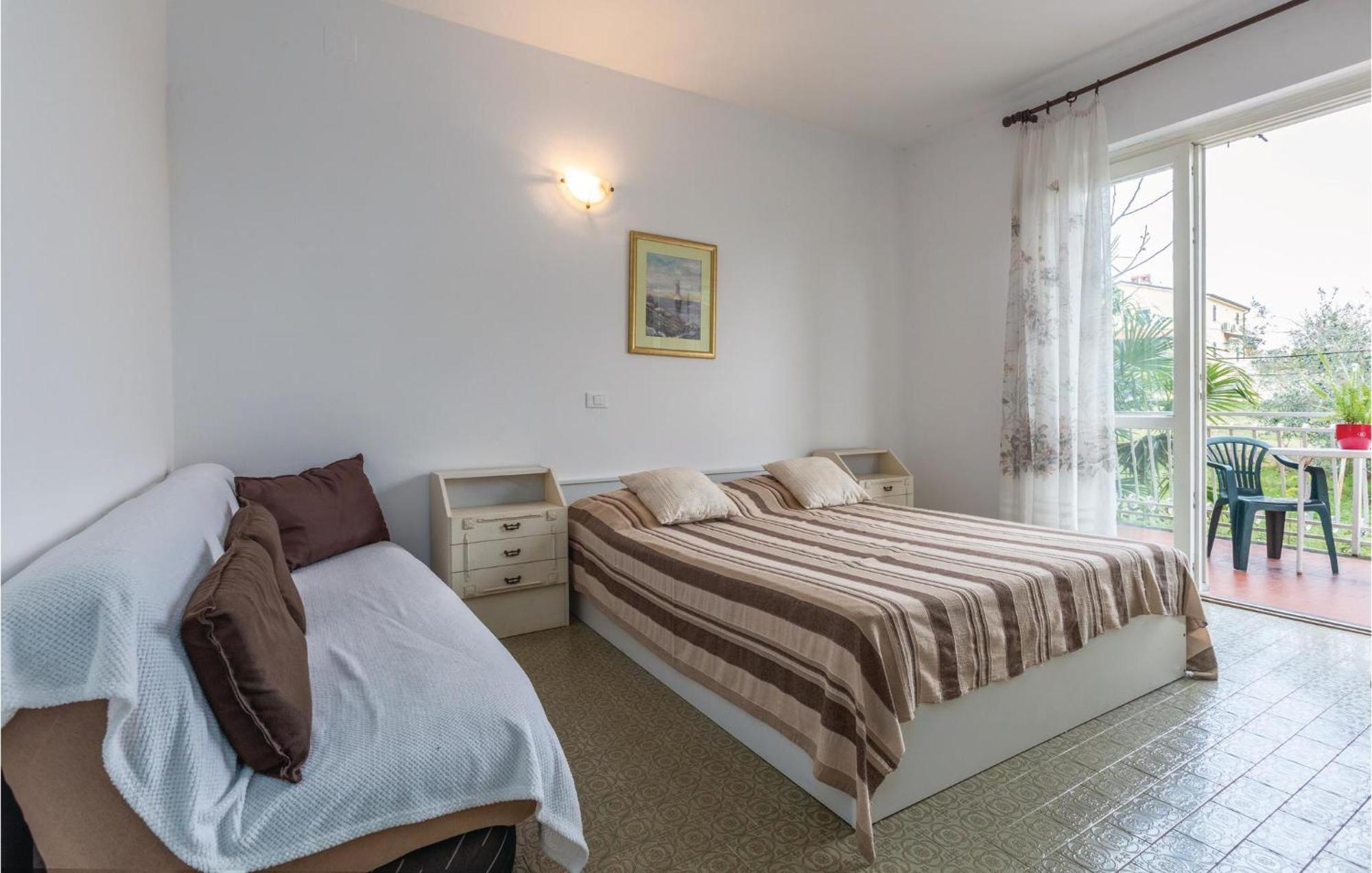 2 Bedroom Pet Friendly Apartment In Lovrecica Dış mekan fotoğraf